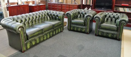 English Decorations - Chesterfield stoelen en banken