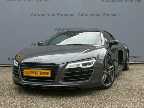 AUDI R8 5.2FSI V10 Plus 550PK - Carbon - Schalensitze - Megavoll