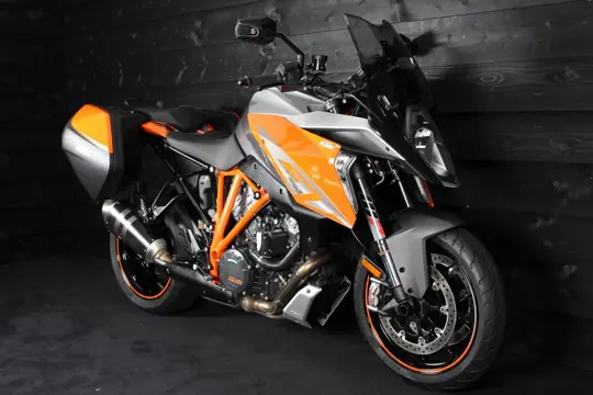 KTM 1290 Super Duke GT (2017)