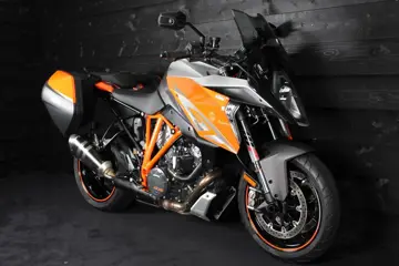 KTM 1290 Super Duke GT (2017)