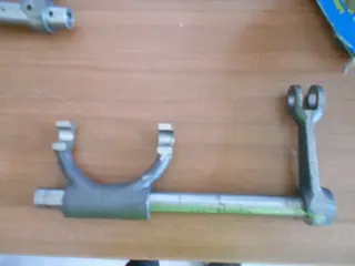 Clutch fork with shaft for Maserati 3500 and Mistral