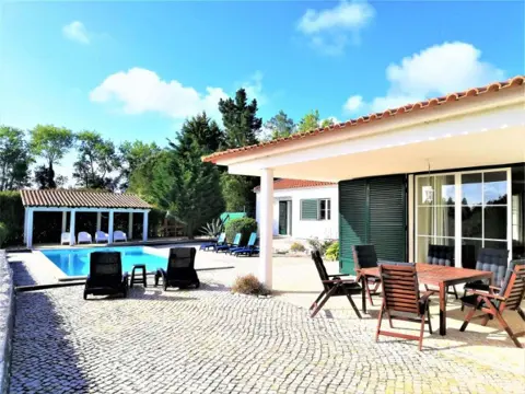 Luxe villa Portugal zwembad. Bij Lissabon en strand! Airco