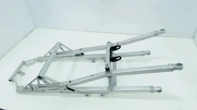 ACHTER SUBFRAME Aprilia RSV 1000 2006 - 2008