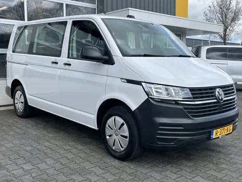 Volkswagen Transporter T6.1 Kombi 2.0 TDI L1H1-9-Persoons Incl. BTW Airco Cruise control Stoelverwar