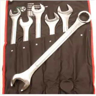 Steek-ringsleutels 6 delig 34-50 mm.