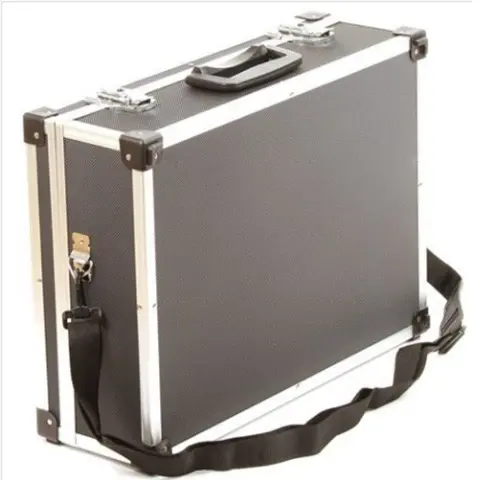 Aluminium koffer 460x330x150 mm.