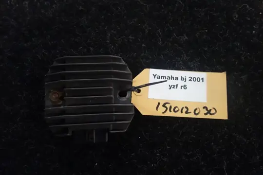 SPANNINGSREGELAAR Yamaha YZF R6 1998 - 2002