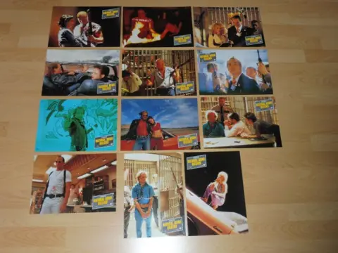 NATURAL BORN KILLERS lobbycard set.