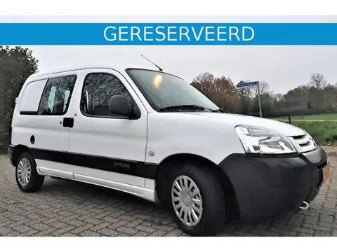 Citroen Berlingo 1.4i Benzine met Zijdeur, Trekhaak & Opties !