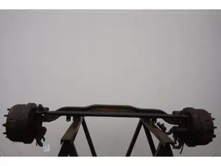 Mercedes-Benz VLl4/36D-6.7 (bj 1994)