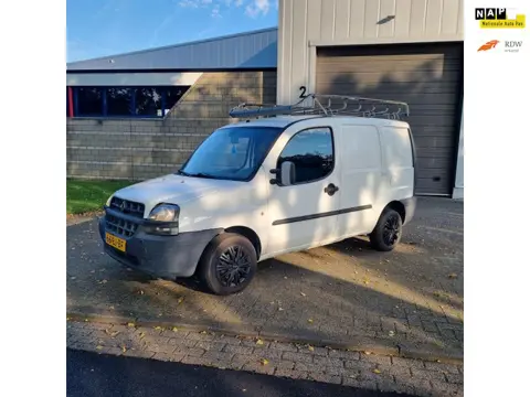 Fiat Doblò Cargo 1.9JTD 100PK 5-2003 SCHUIFDEUR APK 2025 RIJDT GOED