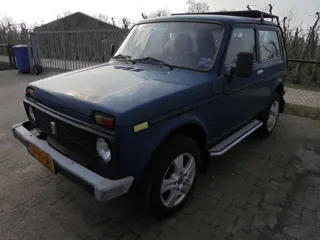 Lada Niva 1.7i 4x4 **NL-AUTO**VERSN.BAK LAGER HOORBAAR**