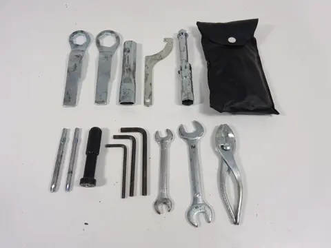 GEREEDSCHAPSET Kawasaki VERSYS 650 2010 - 2014