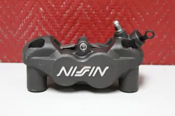 REMKLAUW RECHTS VOOR Triumph 675 Street Triple R 2013 - 2016