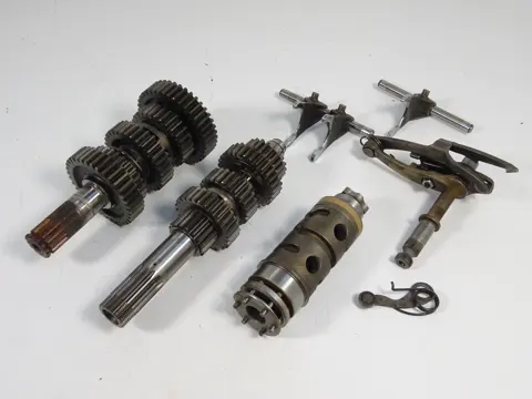 VERSNELLINGSBAK Ducati 750 SS Supersport 2000 - 2004