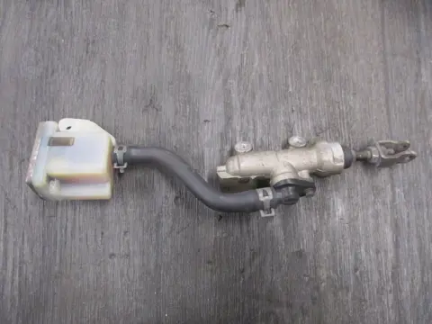 REMPOMP ACHTER Suzuki GSX R 600 1995 - 2000