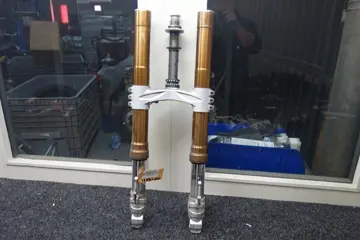 VOORPOTEN COMPLEET Benelli TNT 1130 cafe racer 2004 - 2016