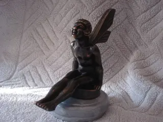 Embleem/mascotte/kenteken - Femme Papillon ou femme