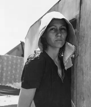 Dorothea Lange (1895-1965) - Young Migratory Mother