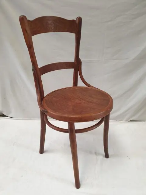 Jaren '30 stoel met Art Nouveau motief