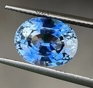 1 pcs Blauw Saffier - 4.76 ct