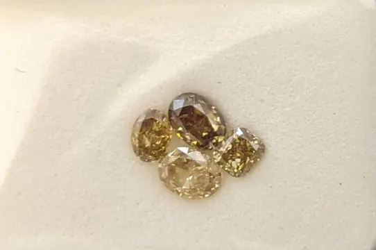 4 pcs Diamanten - 0.64 ct - Kussen &amp; Ovaal - Mix Fancy