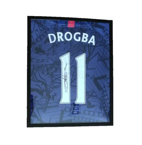 Chelsea - Drogba - 2019 - Jersey(s)