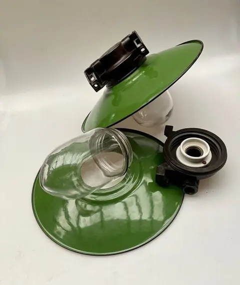 Outdoor/stable lamp (2)