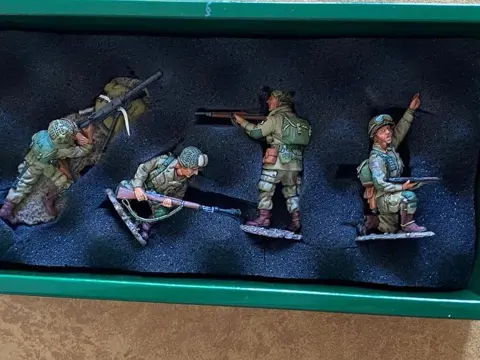 King &amp; Country - WW2 - DD36 "Covering Fire" -