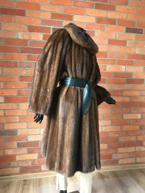 Artisan Furrier - Nerts Bontjas, Jas - Gemaakt in: VS