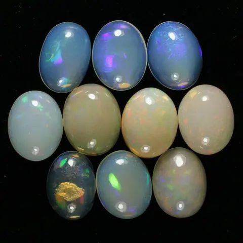 10 pcsGeen reserve - Opaal - 15.78 ct
