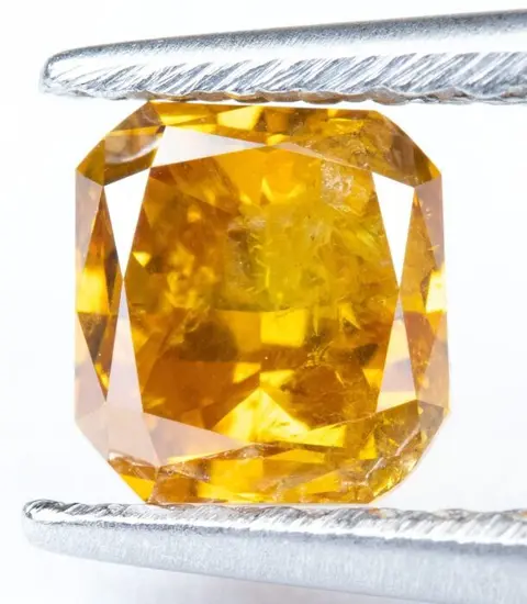 Diamant - 0.73 ct - Natural Fancy Intense Yellowish Orange