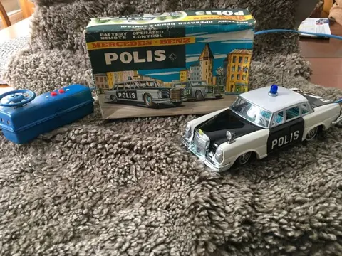 SSS Toys - Auto Mercedes Benz polis car - 1960-1969 - Japan