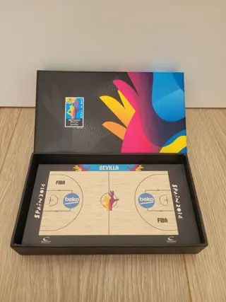 Edición limitada, en el embalaje original - FIBA Basketball