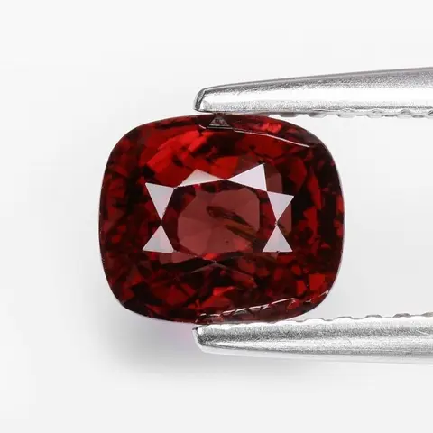 *No-Reserve* - Diep bruinachtig oranjeachtig rood Spinel -