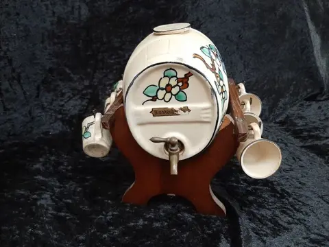 Antoine Dubois - Prachtig antiek jenevervaatje met 6