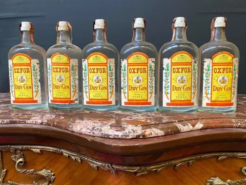 Oxfor - Dry Gin - b. Jaren 1960, Jaren 1970 - 1,0 Liter - 6