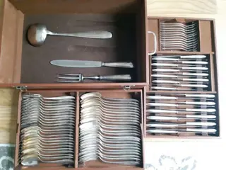 Christofle Apollo - Tafelservies voor 12 (87) - Verzilverd