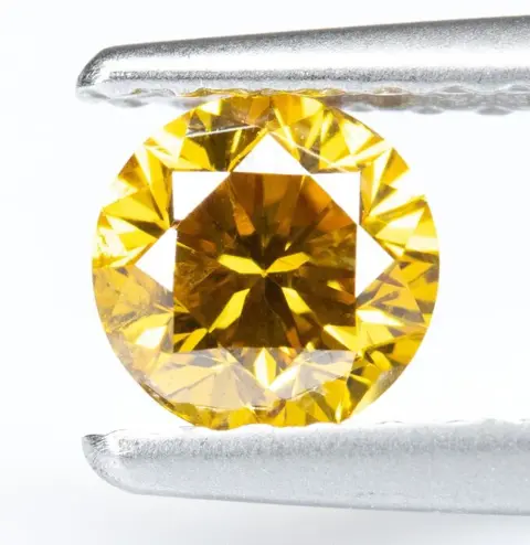 Diamant - 0.39 ct - Natural Fancy Vivid Orange-Yellow - SI2