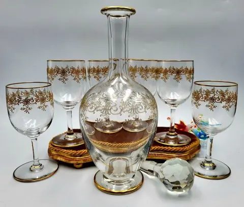 Baccarat - Karaf, Wijnglazen (7) - .999 (24 kt) goud