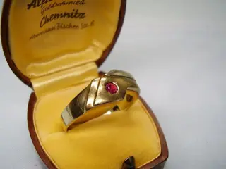 8 karaat Geel goud, Witgoud - Ring - 0.25 ct Robijn