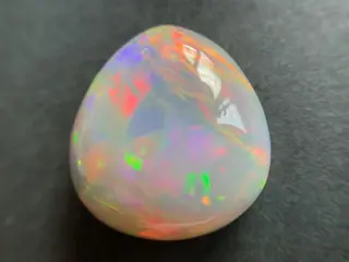 Rood Oranje Groen Hydrofaan Opaal - 13.88 ct