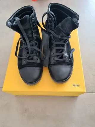 Fendi - Sneakers - Maat: Schoenen / EU 44