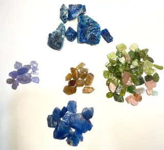 Afghaniet Toermalijn, Hackmaniet, Sfeen, Sodaliet - 84 g -