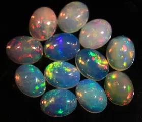 Cts 13,50 natuurlijke Ethiopische opaal - 9×7×4 mm - 2.7 g