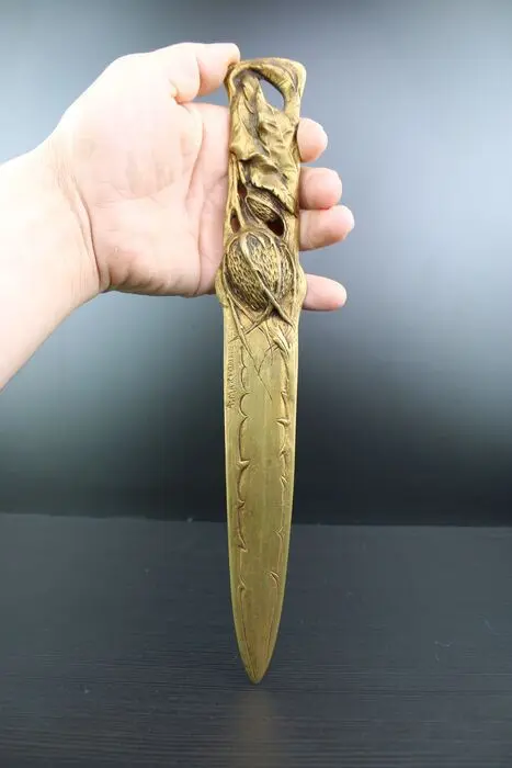 Albert Marionette - Art Nouveau grote bronzen boekenlegger