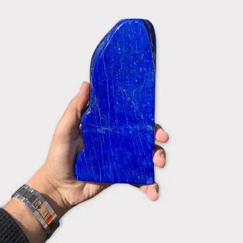 Hoge kwaliteit Lapis lazuli Staand Vrije vorm - 18×2×9 cm -
