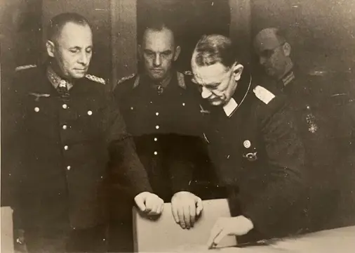 Foto Scherl C.N.F. - Feldmarschall Rommel an der