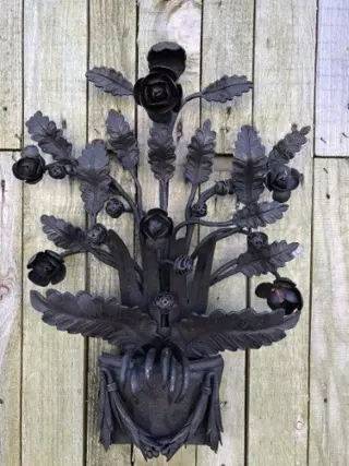 Roos , rozen , gietijzer , muurdecoratie