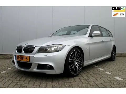 BMW 3-serie Touring 325i 3.0 Business Line M-Sport automaat / F1-schakelflippers